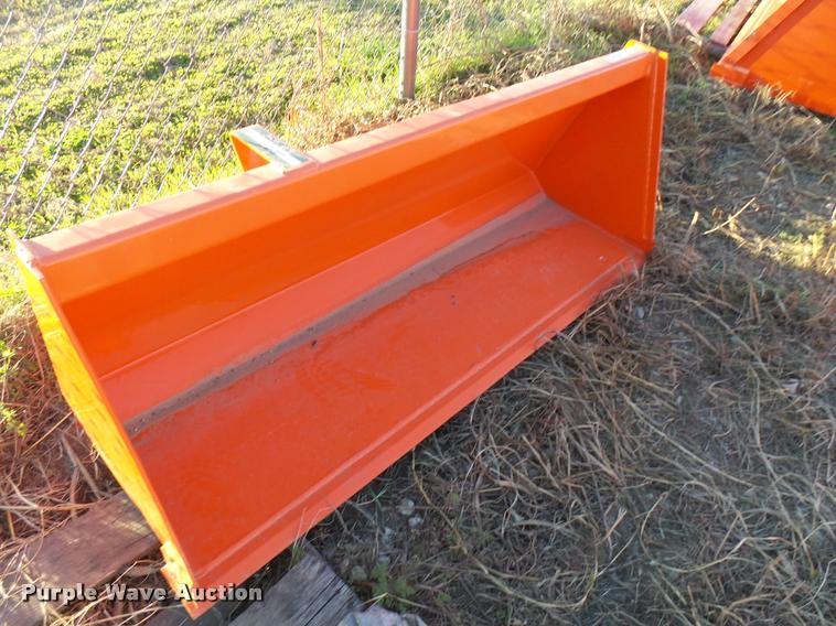 image for item DG9725 Kubota loader bucket