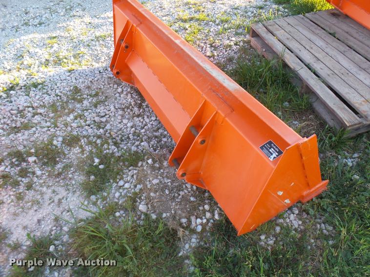 image for item DG9730 Kubota L2263 bucket