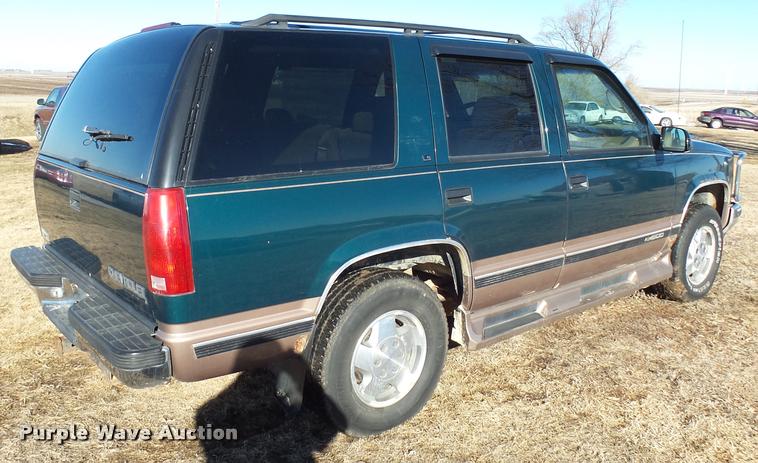 image for item DH9506 1995 Chevrolet Tahoe SUV