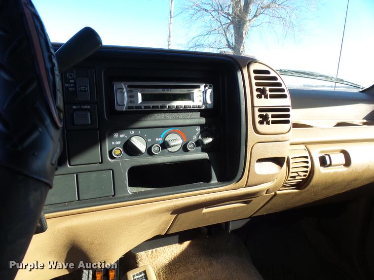 image for item DH9506 1995 Chevrolet Tahoe SUV