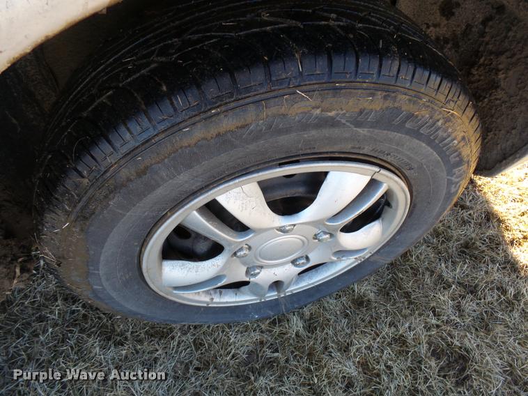 image for item DH9507 2002 Toyota Sienna CE van