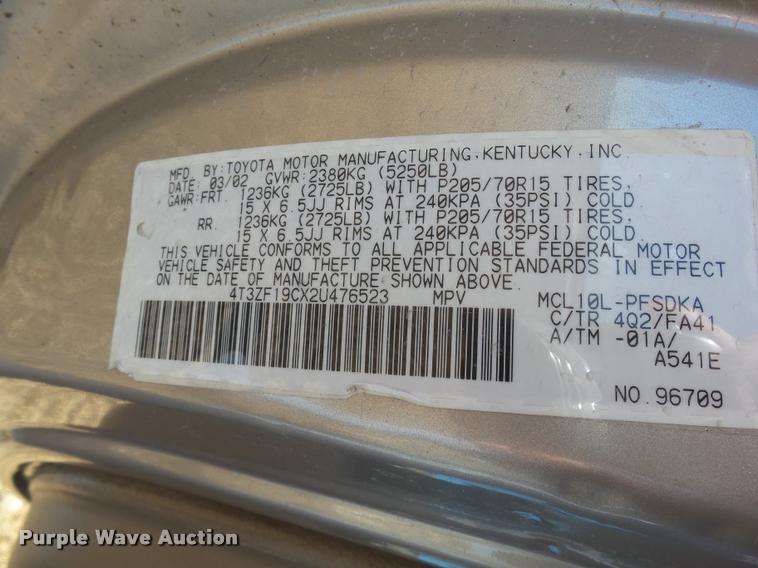 image for item DH9507 2002 Toyota Sienna CE van