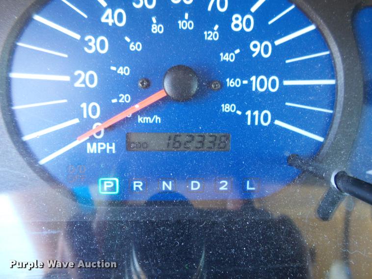 image for item DH9507 2002 Toyota Sienna CE van