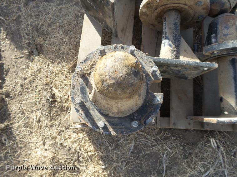 image for item DI9664 (8) eight bolt hubs and spindles