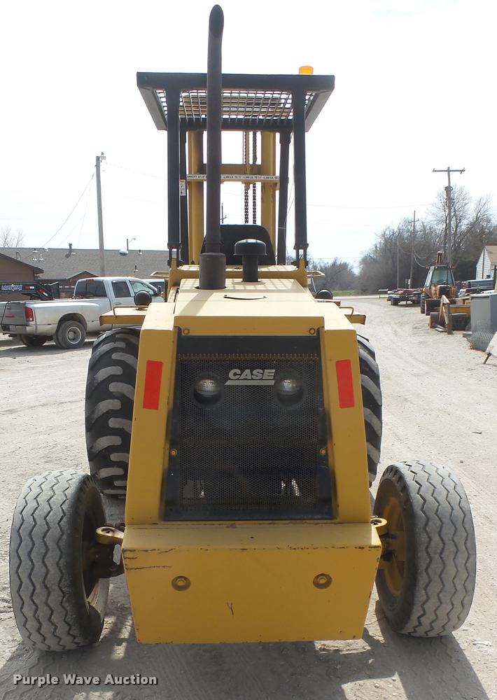 image for item DQ9838 Case 586E forklift