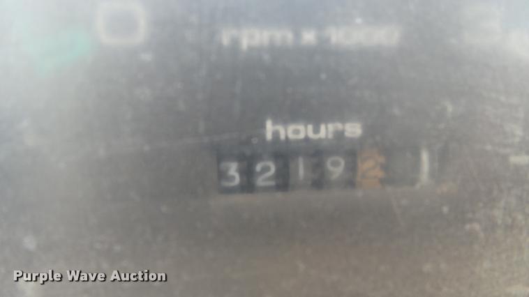 image for item DQ9838 Case 586E forklift