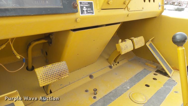 image for item DQ9838 Case 586E forklift