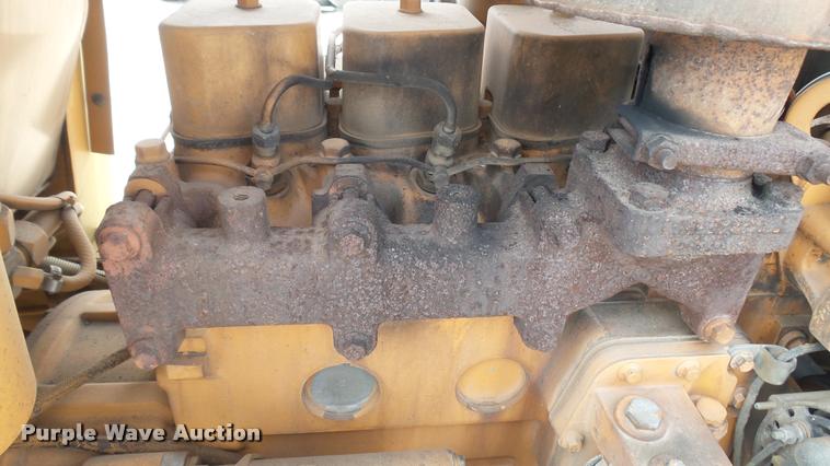 image for item DQ9838 Case 586E forklift