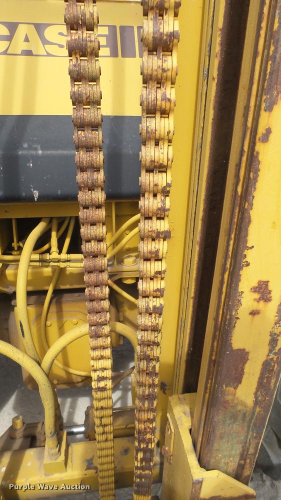 image for item DQ9838 Case 586E forklift