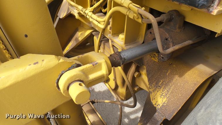 image for item DQ9838 Case 586E forklift