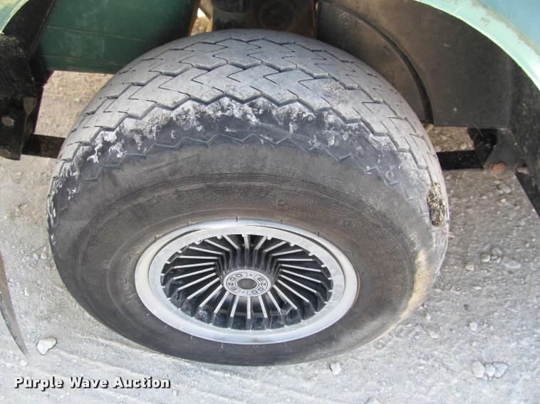 image for item DT9233 Ez-go golf cart