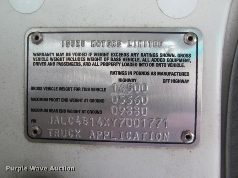 image for item DT9234 2000 Isuzu NPR truck cab and chassis