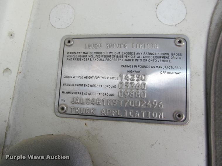 image for item DT9235 1996 Isuzu NPR truck cab and chassis