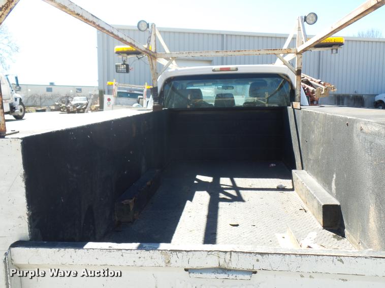 image for item J1571 2011 Ford F450 Super Duty utility truck
