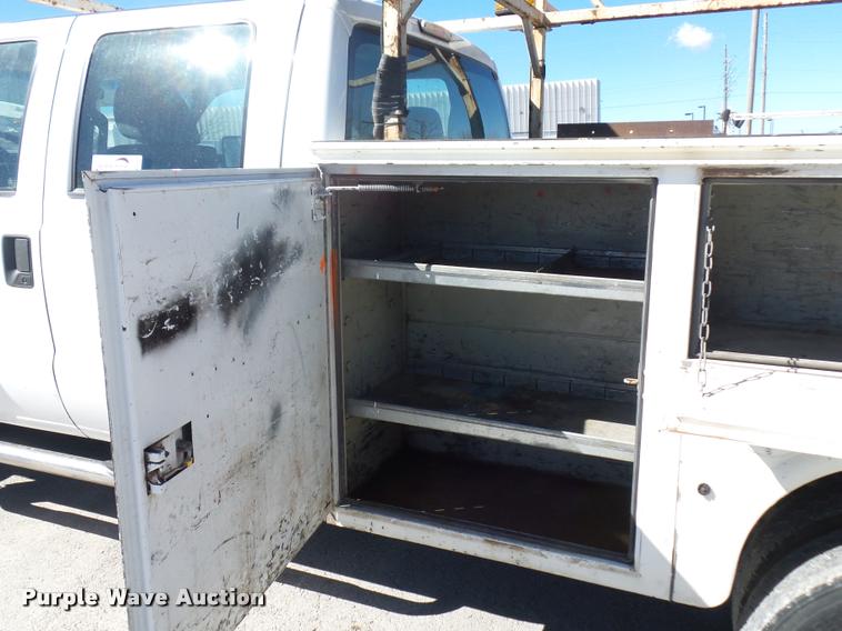 image for item J1571 2011 Ford F450 Super Duty utility truck
