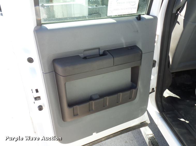 image for item J1571 2011 Ford F450 Super Duty utility truck