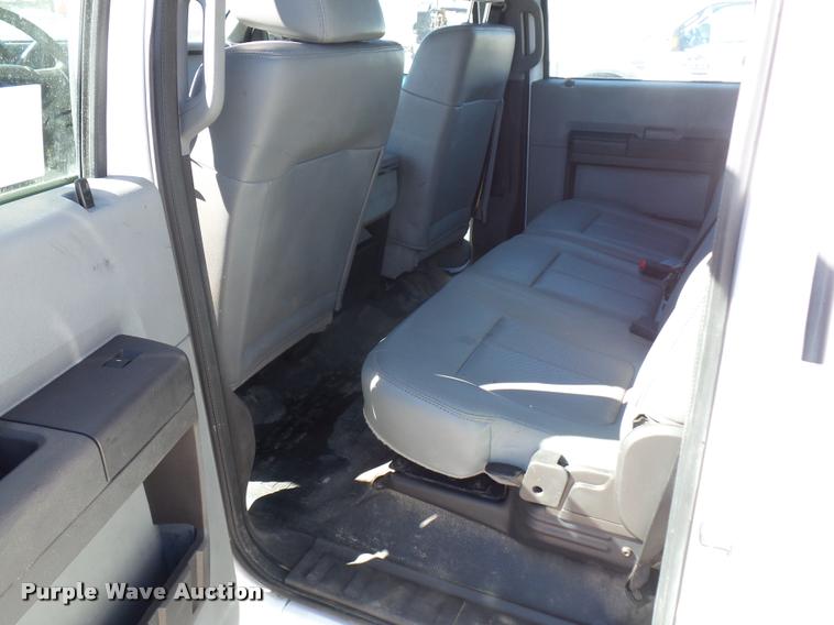 image for item J1571 2011 Ford F450 Super Duty utility truck