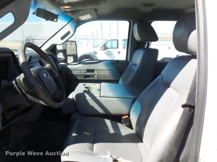 image for item J1571 2011 Ford F450 Super Duty utility truck