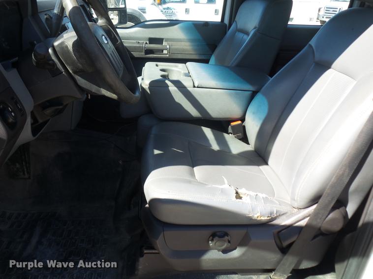 image for item J1571 2011 Ford F450 Super Duty utility truck