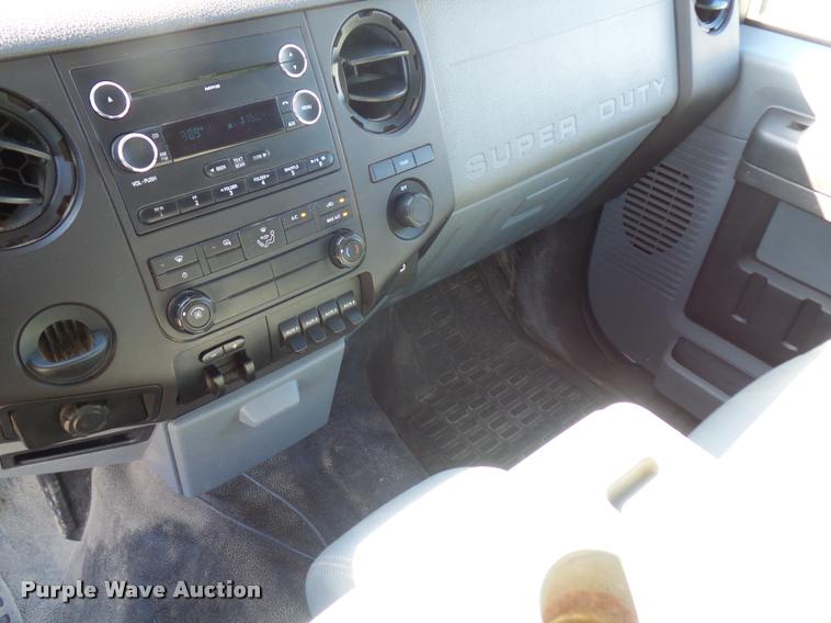 image for item J1571 2011 Ford F450 Super Duty utility truck