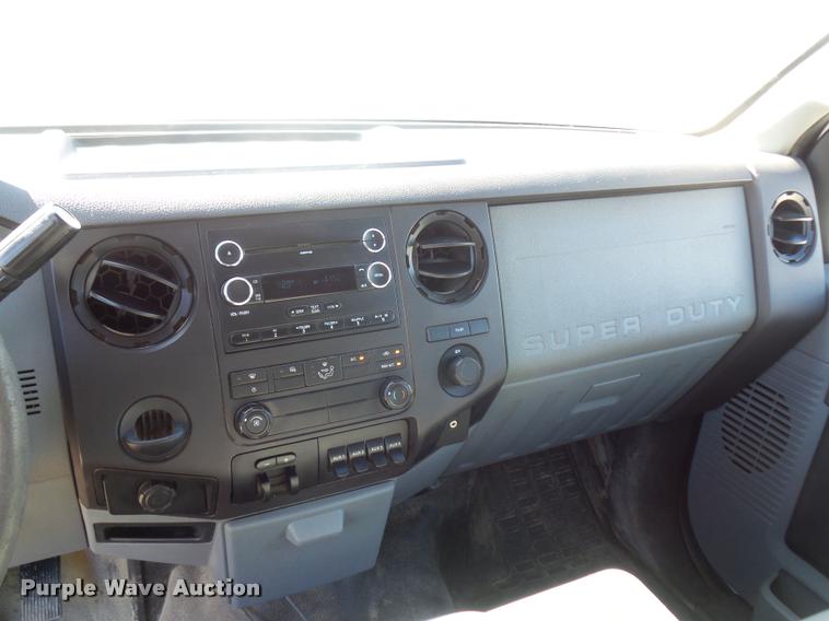 image for item J1571 2011 Ford F450 Super Duty utility truck