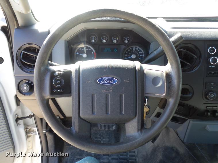 image for item J1571 2011 Ford F450 Super Duty utility truck