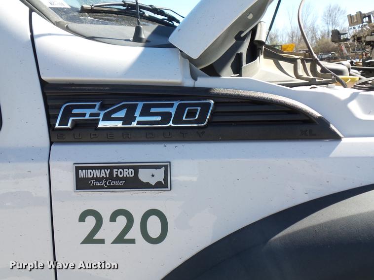 image for item J1571 2011 Ford F450 Super Duty utility truck