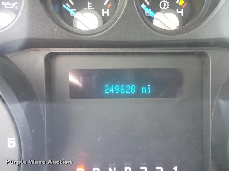 image for item J1571 2011 Ford F450 Super Duty utility truck