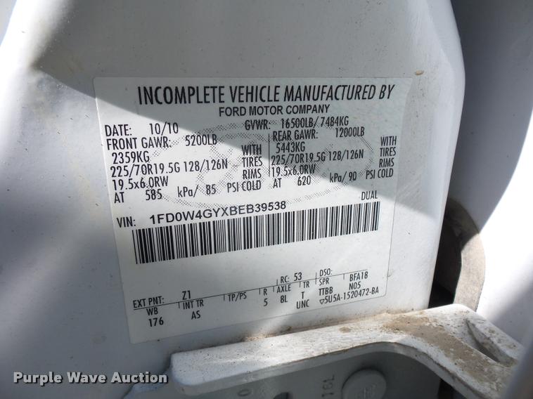 image for item J1571 2011 Ford F450 Super Duty utility truck