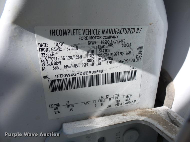 image for item J1571 2011 Ford F450 Super Duty utility truck