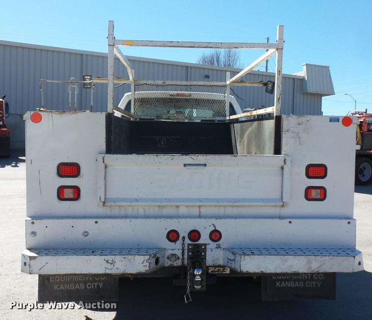 image for item J1572 2010 Ford F450 Super Duty utility truck