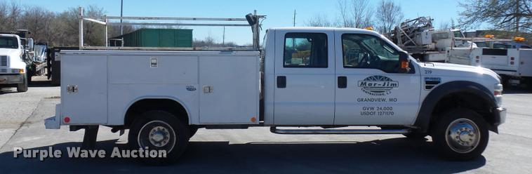 image for item J1572 2010 Ford F450 Super Duty utility truck