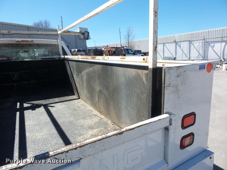 image for item J1572 2010 Ford F450 Super Duty utility truck