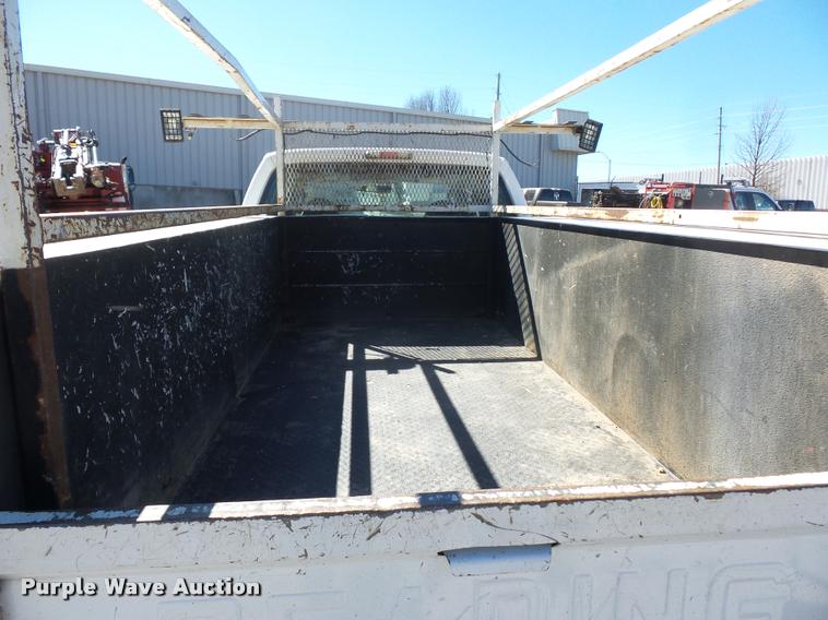 image for item J1572 2010 Ford F450 Super Duty utility truck