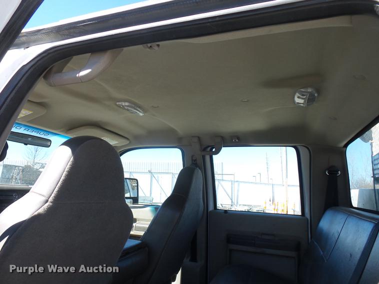 image for item J1572 2010 Ford F450 Super Duty utility truck