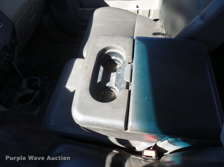 image for item J1572 2010 Ford F450 Super Duty utility truck