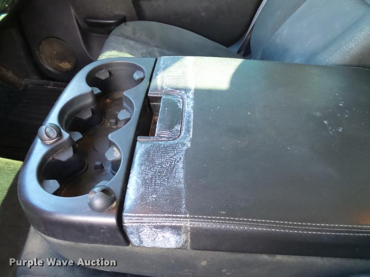 image for item J2631 2013 Chevrolet Silverado 2500HD Crew Cab pickup truck