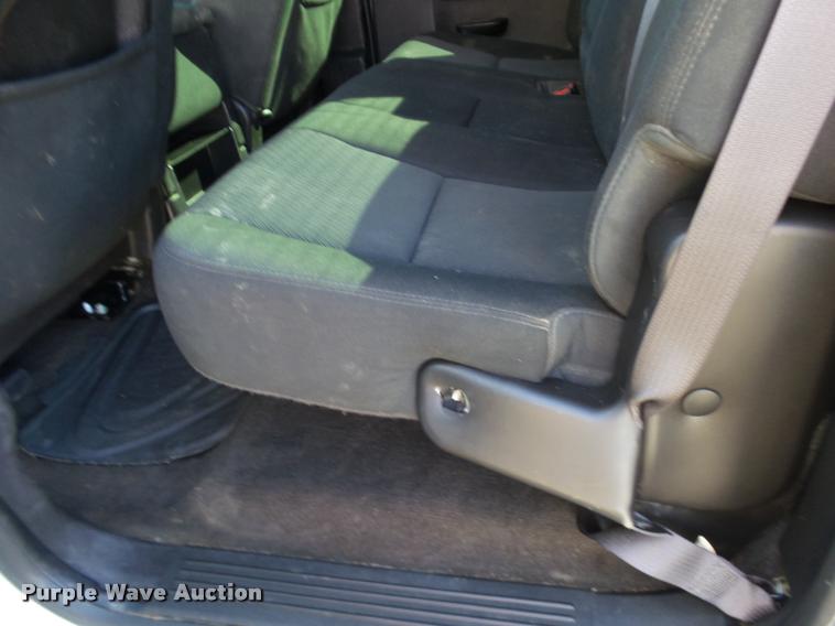 image for item J2631 2013 Chevrolet Silverado 2500HD Crew Cab pickup truck