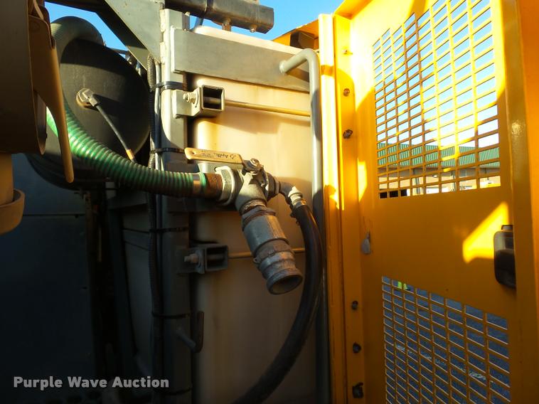 image for item K3319 2001 Sterling SC8000 street sweeper truck