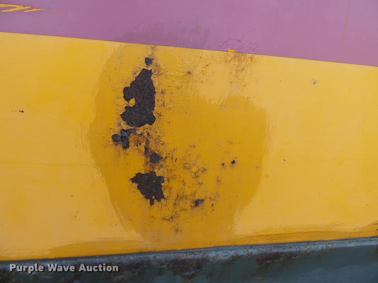 image for item K3319 2001 Sterling SC8000 street sweeper truck