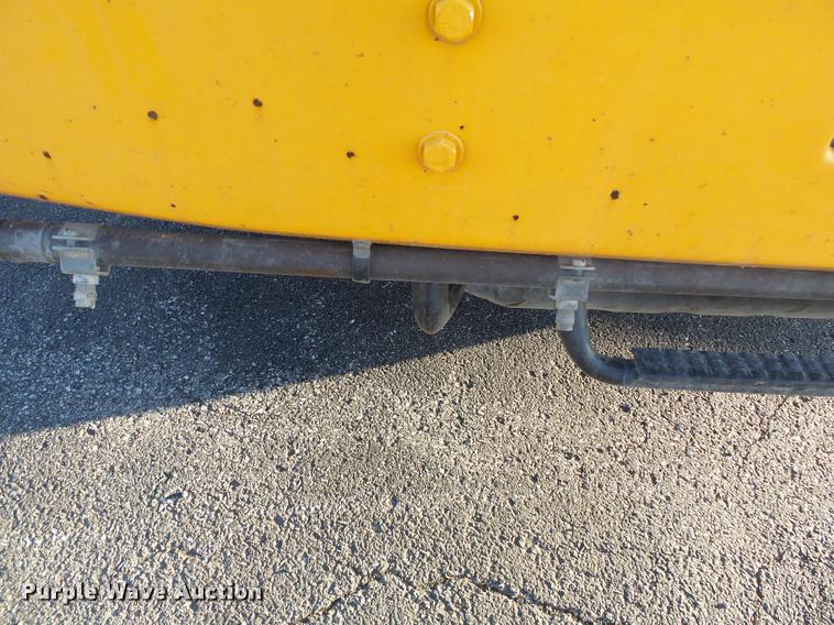 image for item K3319 2001 Sterling SC8000 street sweeper truck