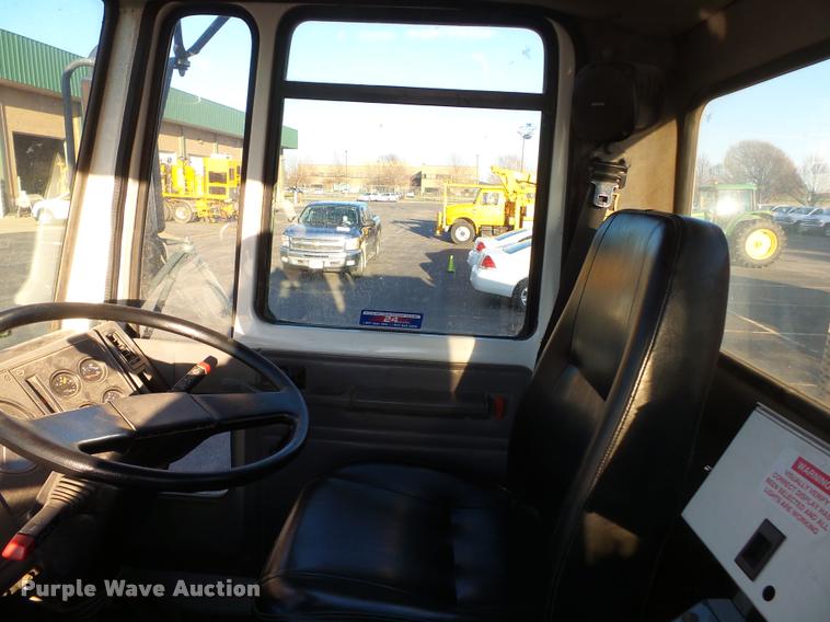 image for item K3319 2001 Sterling SC8000 street sweeper truck