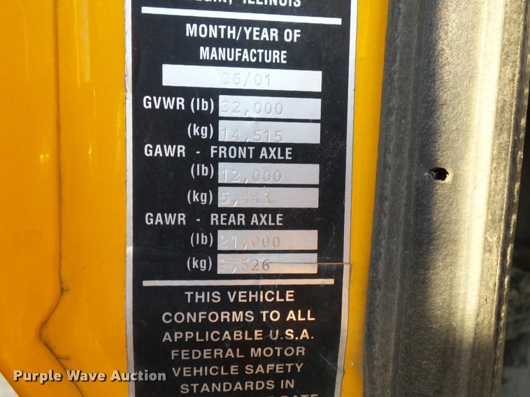 image for item K3319 2001 Sterling SC8000 street sweeper truck