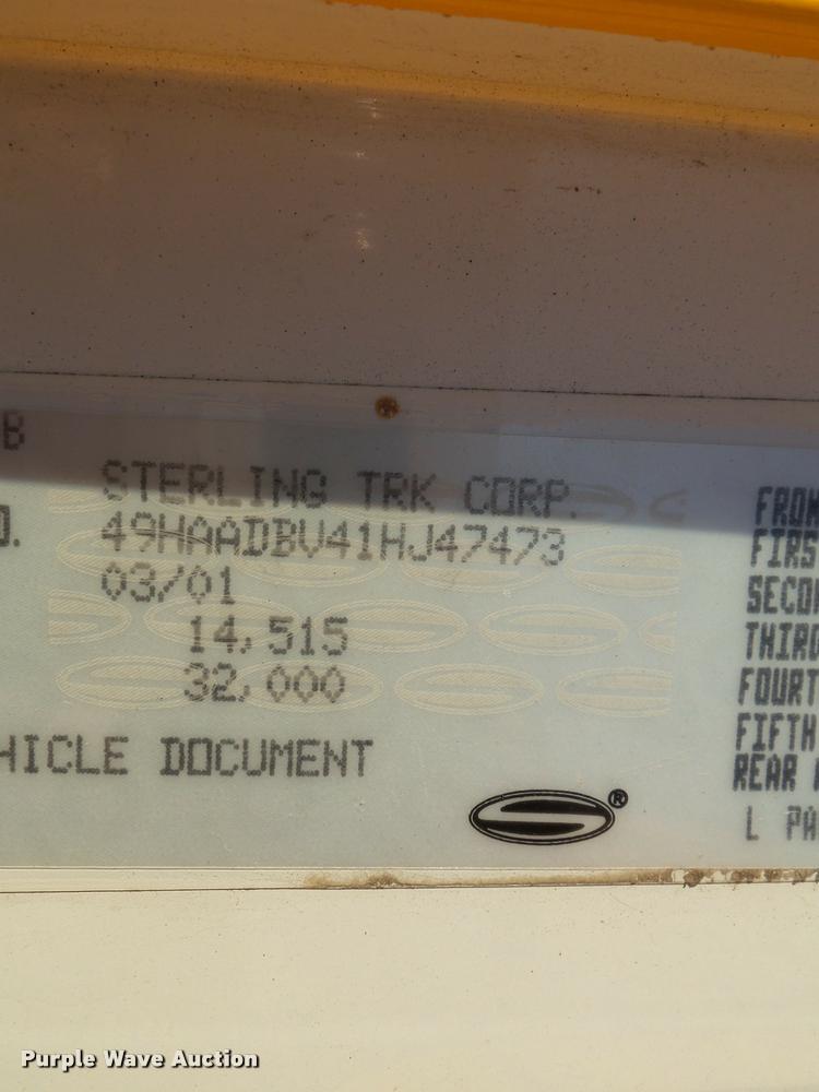 image for item K3319 2001 Sterling SC8000 street sweeper truck