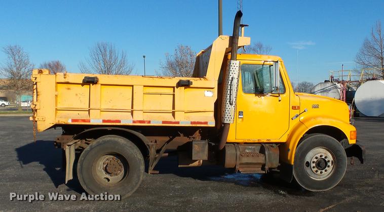 image for item K3320 1997 International 4900 dump truck