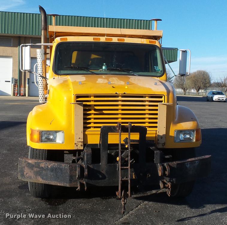 image for item K3320 1997 International 4900 dump truck