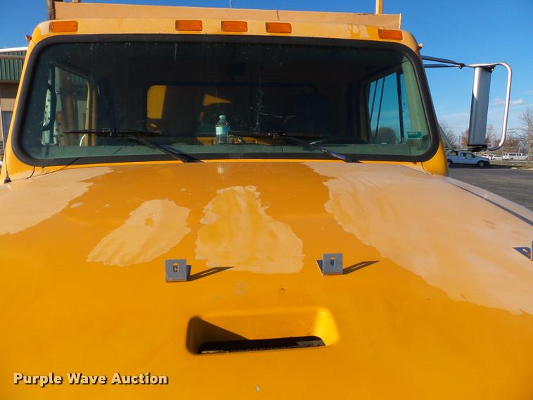 image for item K3320 1997 International 4900 dump truck