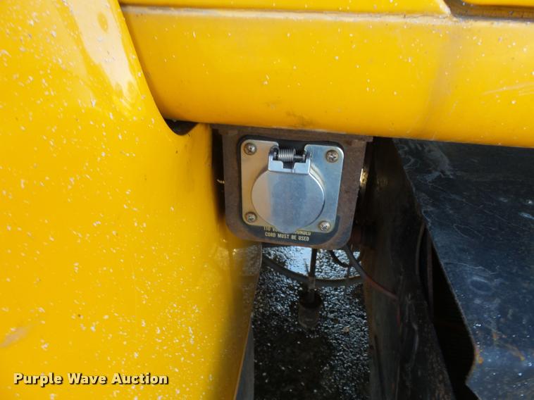 image for item K3320 1997 International 4900 dump truck