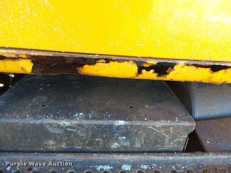 image for item K3320 1997 International 4900 dump truck