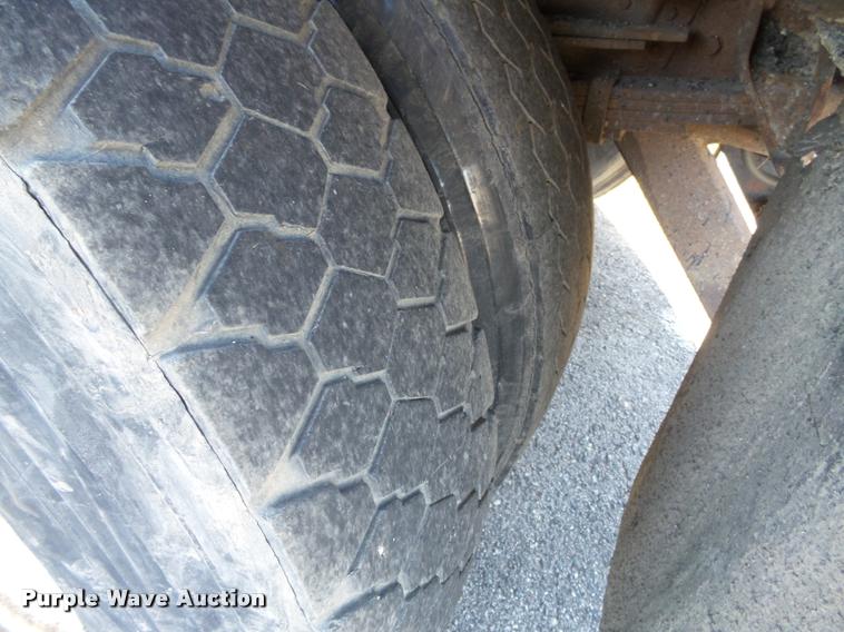 image for item K3320 1997 International 4900 dump truck